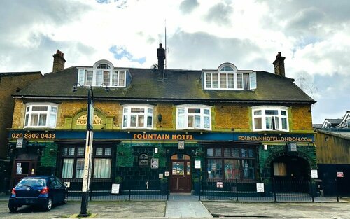 The Fountain, Reservar Hotel Tottenham Merseyside