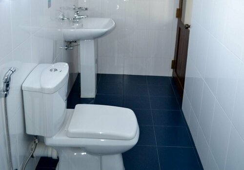 Di Sicuro Tourist Inn, Забронировать Отель Хиккадува Округ Галле
