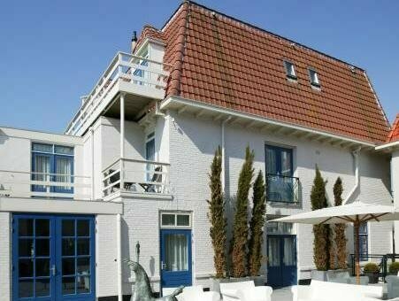 Strandhotel Domburg, Забронировать Отель Домбург Walcheren