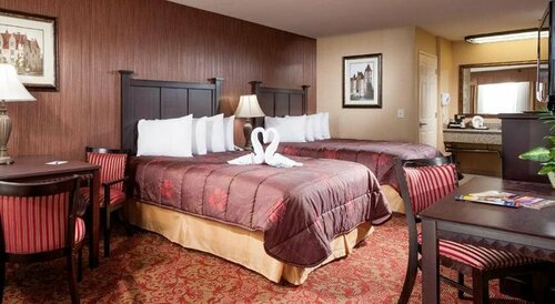 Castle Inn and Suites Anaheim, Забронировать Отель Отели Анахайм с парковкой, рядом с Парк Диснейленд, Парковка