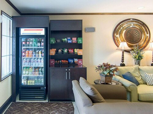 Comfort Suites Tomball Medical Center, Забронировать Отель Отели Томбал с бассейном, рядом с HCA Houston Healthcare Tomball, Бассейн