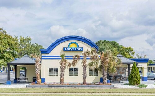 Days Inn by Wyndham Virginia Beach Town Center, Buchen Sie Hotel Virginia Beach Virginia