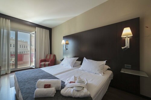 Hotel Salymar, Забронировать Отель Отели Сана Фернандо с парковкой, Парковка