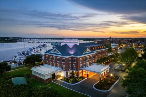 Tryon Riverfront Inn New Bern, Tapestry Collection By Hilton, Reserva ahora Hotel New Bern Carolina del Norte