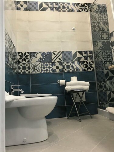 B&B Napoli Plebiscito, Забронировать Отель «постель и завтрак» Отели Неаполя с завтраком, рядом с Замок Св. Эльмо, Завтраки