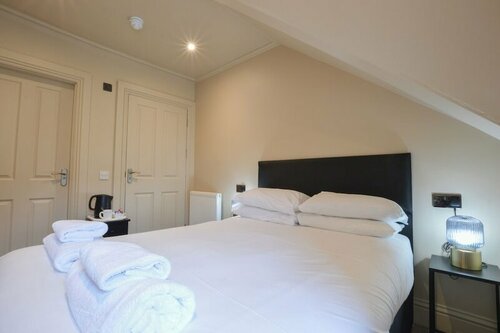 Raniven Guest House, 예약 호텔 오번 