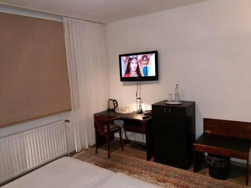 Hotel ARIS, Rezervasyon Otel Sarstedt Weser Uplands