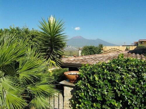 B&B Villa Lura Pompei, Book Bed and Breakfast Hoteller i Pompeji med parkering, Parkering