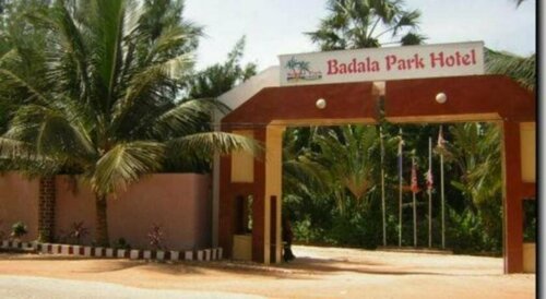 badala park hotel, Book Hotel Hoteller i Kanifing med pool, Swimmingpool