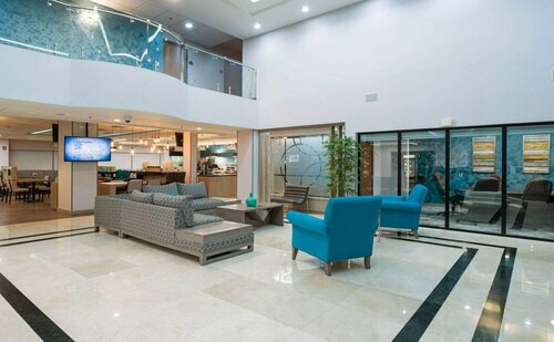 Wingate by Wyndham Chihuahua, Book Hotel Hoteller i Chihuahua med parkering, Parkering