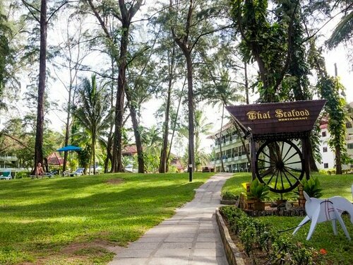 Курортный отель Amora Beach Resort Phuket, Забронировать Курортный отель Отели Южного Таиланда с бассейном, Бассейн
