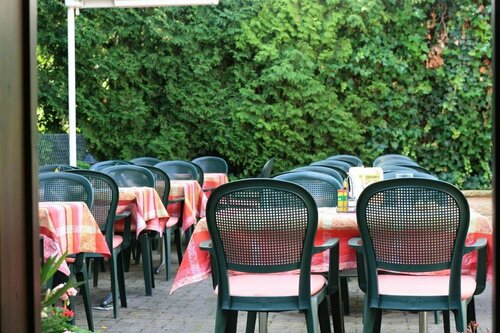 Gasthaus zur Sonne, Забронировать Отель Эш Базель
