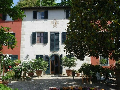 Fattoria di Pietrabuona, Buchen Sie Hotel Pescia Toskana