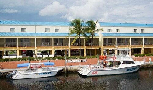 Waterside Suites and Marina, Buchen Sie Hotel Key Largo Florida Keys