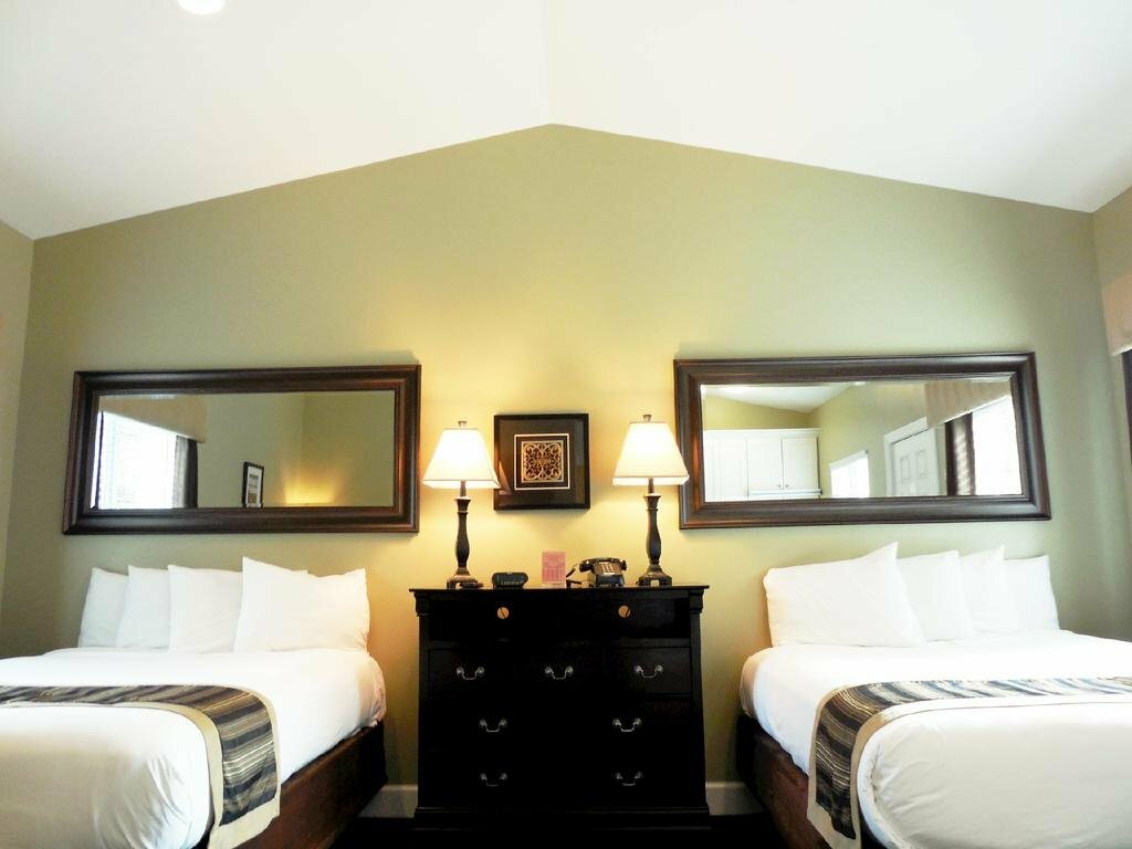 Sea Breeze Inn And Cottages