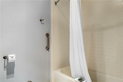 Best Western Lakewinds, Забронировать Отель Отели Ладингтон 3 звезды, 3*