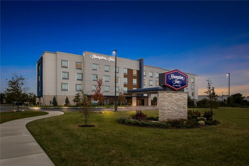 Hampton Inn by Hilton Huntley Chicago, Book Hotel Hoteller i Illinois med pool, Swimmingpool