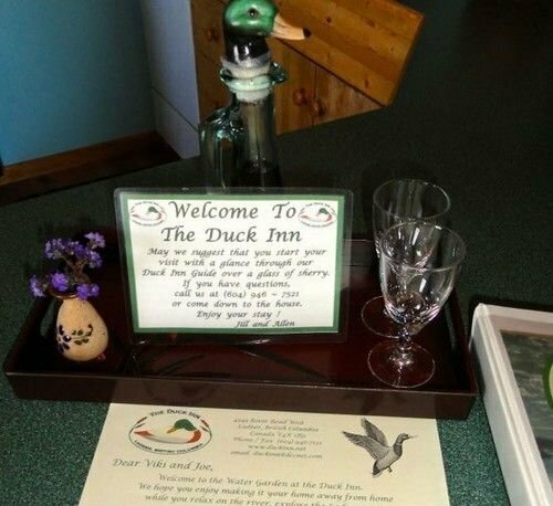 The Duck Inn Riverfront Cottages, Забронировать Отель Дельта Lower Mainland British Columbia