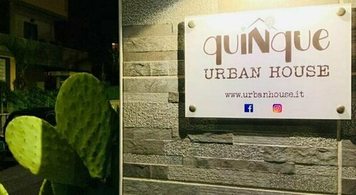 QUINQUE - Urban House, Забронировать Отель Отели Монополей с парковкой, Парковка