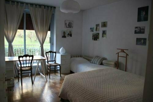 Les Hauts de Perrache, Book Hotel Hoteller i Rhône-Alps med parkering, Parkering