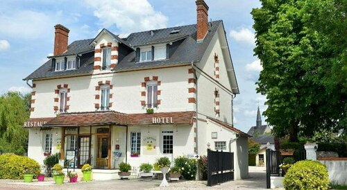 Logis Hôtel du Dauphin, Book Hotel Salbris Sologne