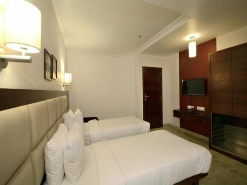 OYO 1033 Hotel Better Home International, Забронировать Отель Отели штата Махараштры 3 звезды, 3*