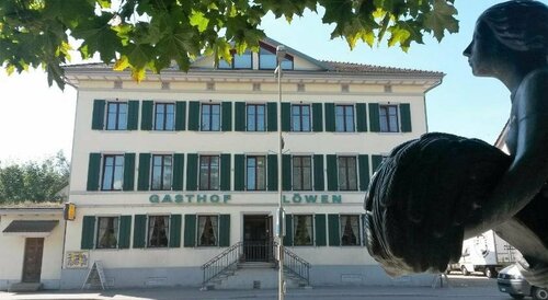 Gasthof Löwen, Réserver Hôtel Hasenstrick Hinwil