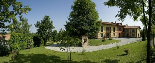 Agriturismo Cascina Monchiero, Boek Boerderijverblijf Bra Langhe