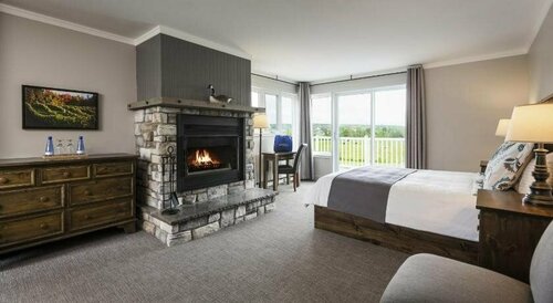 Auberge & Spa West Brome, 예약 호스텔 Quebec 수영장 있는 호텔, 수영장