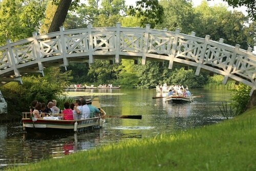 Ringhotel Zum Stein Wörlitz, Book Hotel Hoteller i Garz med parkering, Parkering