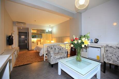Colorful Days Hotel, Buchen Sie Hotel Hotels in Guangdong mit Parkplatz, Parkplätze