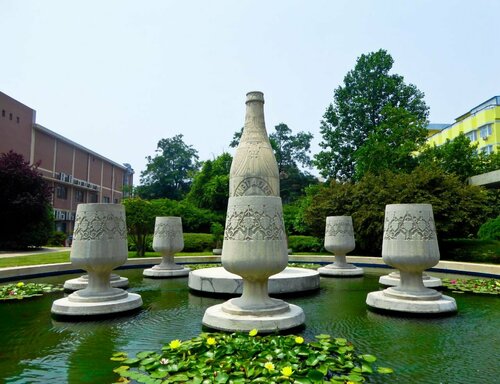 Crowne Plaza Qingdao, an IHG Hotel, Prenota Hotel Hotel a Shandong con parcheggio, Parcheggio