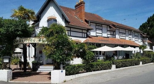 Ty Gwenn, Rezerwuj Hotel Hotele w Kraj Loary z Parkingiem, Parking