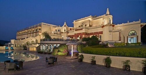 Noor-Us-Sabah Palace, Забронировать Отель Отели Бхопала 3 звезды, 3*