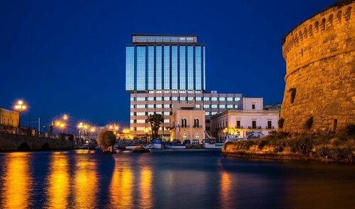 Hotel Bellavista Club-Caroli Hotels, Забронировать Отель Галлиполи Саленто, рядом с Железнодорожный вокзал Галлиполи