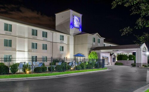 Sleep Inn Baton Rouge East I-12, Забронировать Отель Отели Батон-Руж 4 звезды, рядом с Reeves Shopping Center, 4*