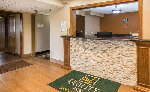 Econo Lodge Janesville, Rezerwuj Hotel Janesville Wisconsin
