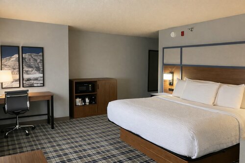 AmericInn by Wyndham Dickinson, Забронировать Отель Дикинсон Theodore Roosevelt National Park, рядом с Государственный университет Дикинсона Художественная галерея