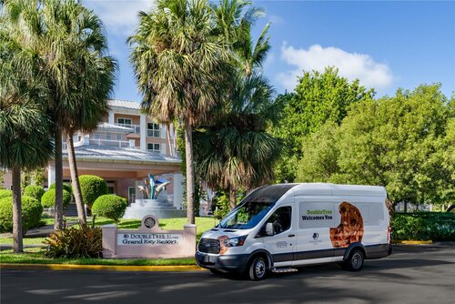 DoubleTree by Hilton Grand Key Resort, Забронировать Курортный отель Отели Ки-Уэст с завтраком, рядом с Fort East Martello Museum, Завтраки
