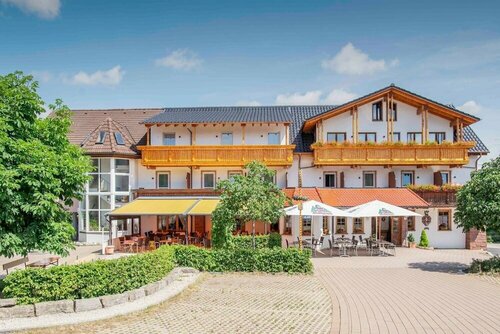 Gasthof zur Burg, Забронировать Отель Эваттинген Шварцвальд