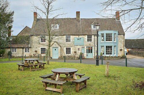 The Horse & Groom Inn, Rezervați Pensiune Hoteluri în Gloucestershire cu parcare, Parcare