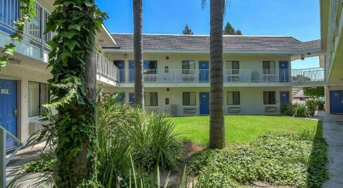Motel 6 Carlsbad Downtown, Забронировать Мотель Мотели Карлсбад, рядом с Пляж Тамарак, Мотель