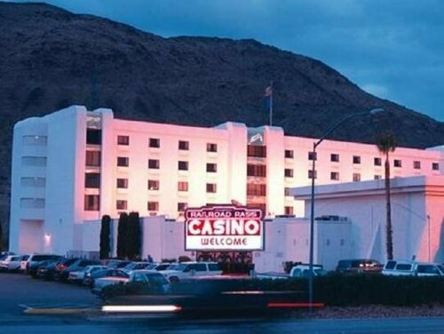 Railroad Pass Hotel and Casino Ramada by Wyndham, Брондау Қонақ үй Болдер Сити Невада