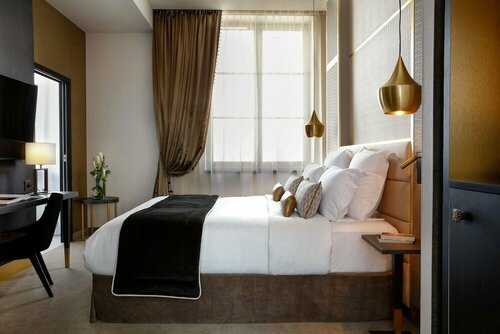 Niepce Paris Hotel, Curio Collection by Hilton, Book Hotel 14th arr Paris, near Plaisance