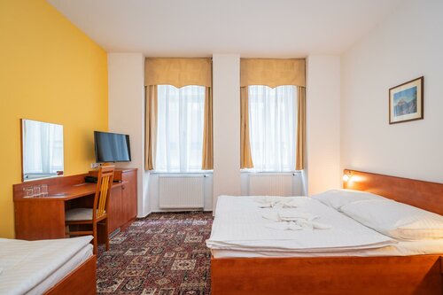 City Central De Luxe, Забронировать Отель Прага 02 Прага, рядом с Ботанический сад факультета природных наук Карлова университета