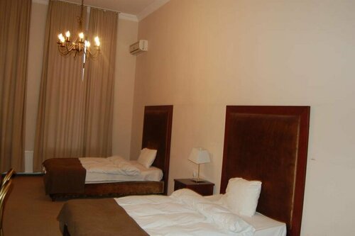 Hotel Rcheuli Palace, Boek Hotel Kalak-Museumi 