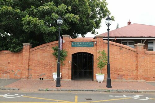 Kimberley Club Guesthouse, Забронировать Отель Кимберли Northern Cape