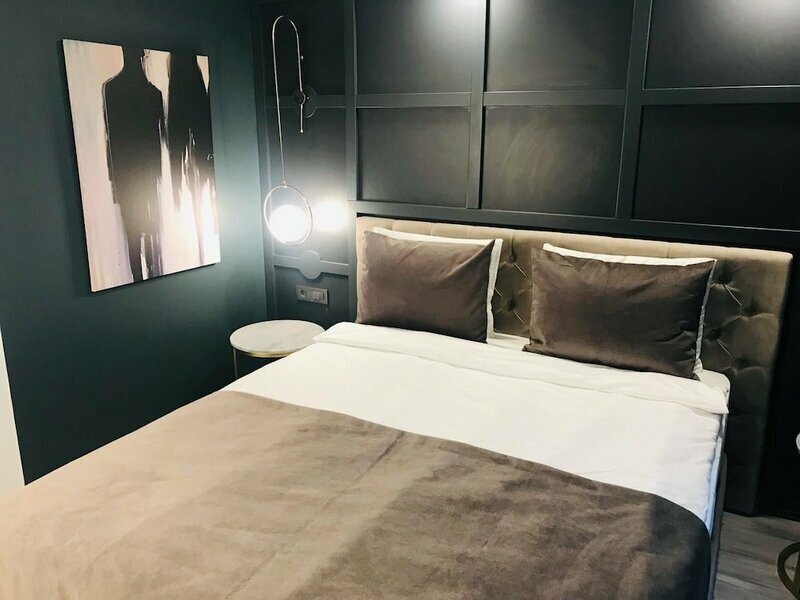 B LOFT HOTEL