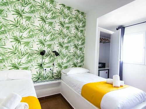 Nanit Rooms Ibiza Hostal, Забронировать Отель Санта-Эулалия-дель-Рио Ибица