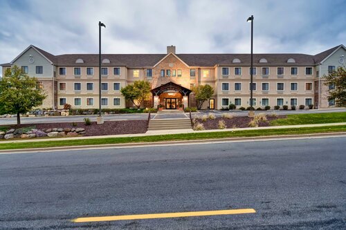 Staybridge Suites Madison - East, Varaa Hotelli Madison Wisconsin